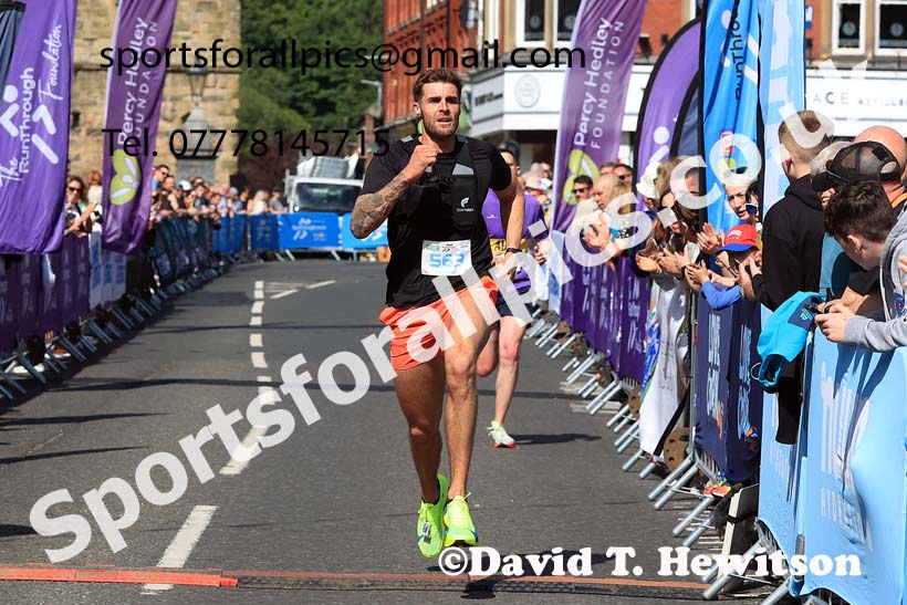 The 2024 Morpeth 10k Road Race.  Photo: David T. Hewitson/Sports for All Pics